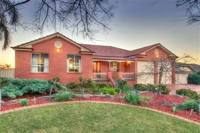 2 Rocklyn Court, Gulfview Heights SA 5096
