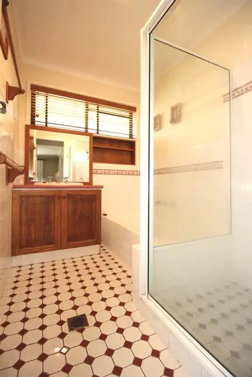 Sixth view of Homely house listing, 2 Inala Place, Cootamundra NSW 2590