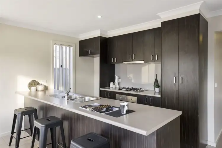 Fourth view of Homely unit listing, 2/8 Flower Gum Crescent, Tarneit VIC 3029