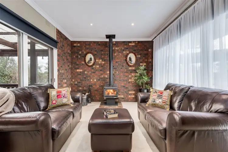 Third view of Homely house listing, 1 Hatfield Court, Vermont South VIC 3133