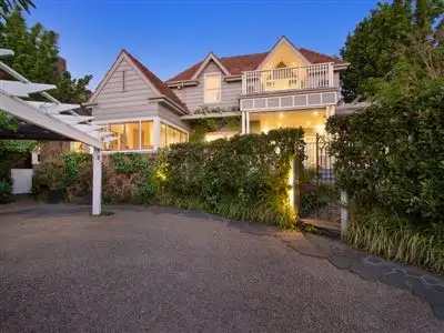 2A Balcombe Street, Mornington VIC 3931