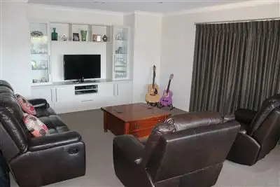 Sixth view of Homely house listing, 4 Rhonda Court, Wangaratta VIC 3677