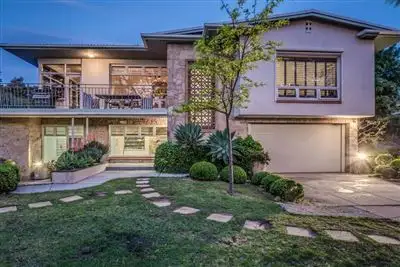 2 Gleneagles Road, Mount Osmond SA 5064