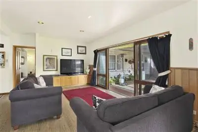 Sixth view of Homely house listing, 2 Heather Avenue, Mount Clear VIC 3350