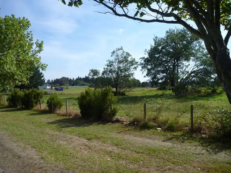 42-44 Weld Street, Beaconsfield TAS 7270