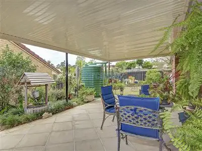 1 Tregana Cct, Edens Landing QLD