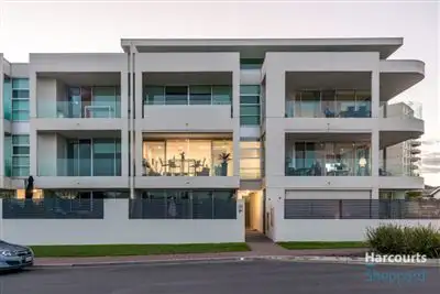 18/7 Patawalonga Frontage, Glenelg North SA 5045