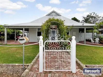 204 Knutsford  Avenue, Kewdale WA 6105