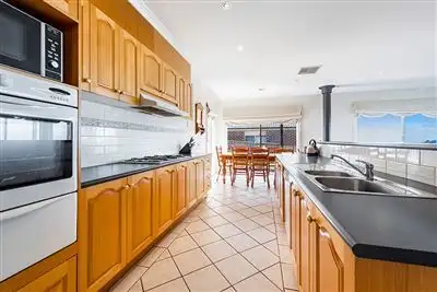 Third view of Homely house listing, 5 Westall Close, Sunbury VIC 3429
