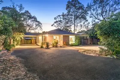70 Roborough Avenue, Mount Eliza VIC 3930