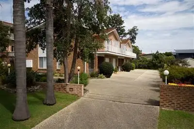 Main view of Homely townhouse listing, 3/5 Minerva Avenue, Vincentia NSW 2540