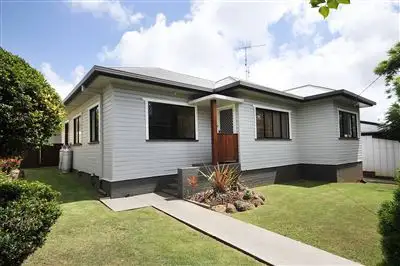 229 West Street, Harristown QLD 4350