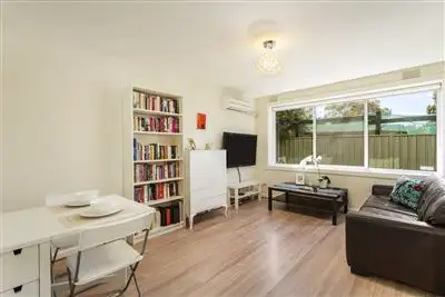 Second view of Homely apartment listing, 6/5 Kemp Street, Thornbury VIC 3071
