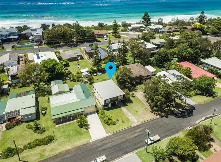 80 Lockhart Avenue, Mollymook NSW 2539