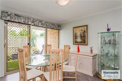 10/2 Cerberus Avenue, Parkwood WA 6147