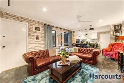 Third view of Homely house listing, 10 Bundarra Court, Vermont South VIC 3133