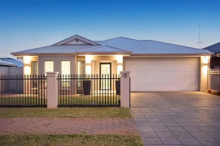 53 The Boulevard, Parafield Gardens SA 5107