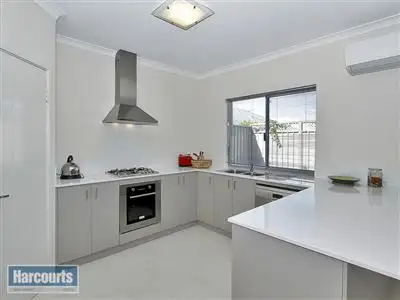 Fourth view of Homely house listing, 5b princeton circuit, Aubin Grove WA