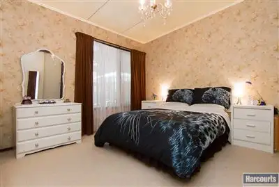 Fourth view of Homely house listing, 3 Rosslyn Court, Seaford VIC 3198