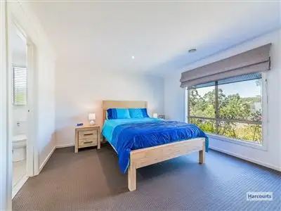 Seventh view of Homely house listing, 2 Archer Court, Drouin VIC 3818