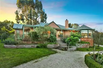 205 Winter Street, Buninyong VIC 3357
