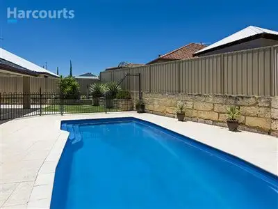 4 Kentucky Boulevard, Hocking WA 6065