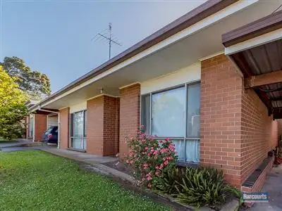 Main view of Homely unit listing, 2/213 Princes Way, Drouin VIC 3818