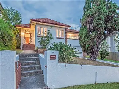 29 Newman Avenue, Camp Hill QLD 4152