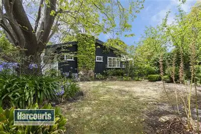 Second view of Homely house listing, 27 Glendale Court, Kilsyth VIC 3137