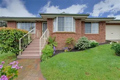 7/10 Lowelly Road, Lindisfarne TAS 7015