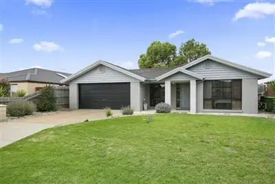 14 Desert Hill Drive, Mount Martha VIC 3934