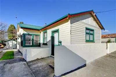 174 Charles Street, Beauty Point TAS 7270