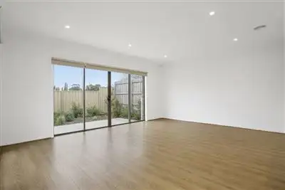 Second view of Homely house listing, 4 Seacrest Place, Mount Martha VIC 3934