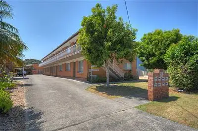 7/33 Middle Street, Labrador QLD 4215