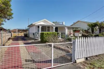 14 Raynors Road, Midway Point TAS 7171