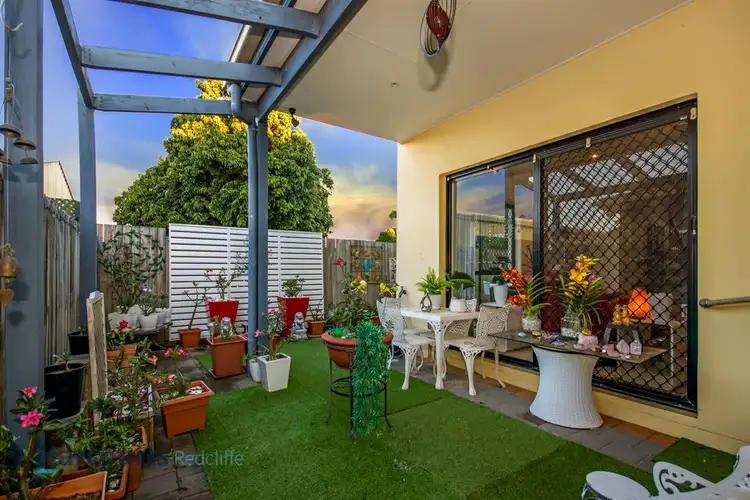 1/18 Blakeney Street, Woody Point QLD 4019