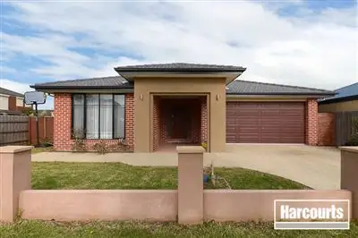 10 Halsbury Place, Skye VIC 3977