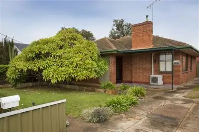 28 Burleigh Avenue, Pennington SA 5013
