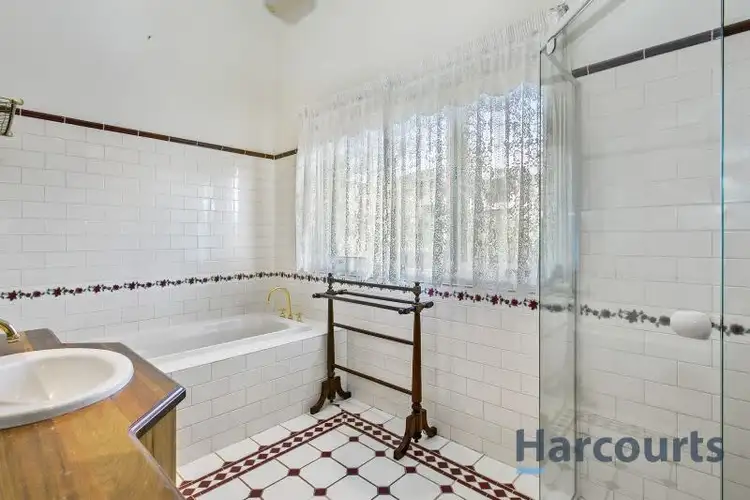 Sixth view of Homely house listing, 5 Hunter Crescent, Warragul VIC 3820