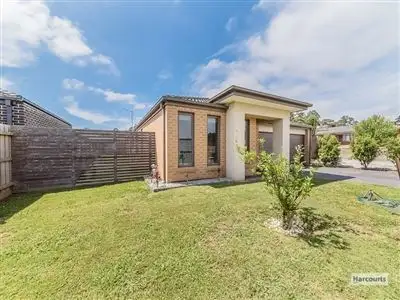 Main view of Homely house listing, 8 Chiswick Crescent, Drouin VIC 3818