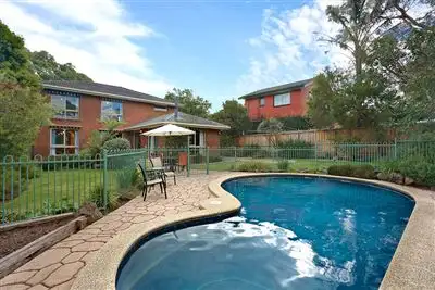 Second view of Homely house listing, 5 Highmont Drive, Vermont South VIC