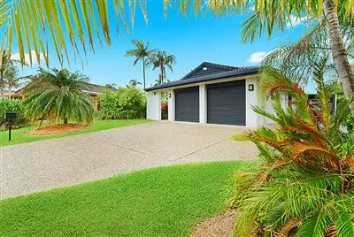 18 Turtle Street, Mermaid Waters QLD 4218