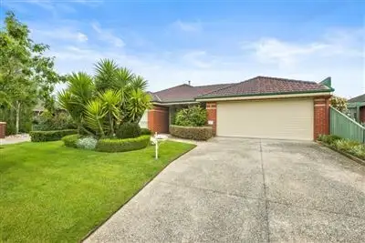 7 Twyford Avenue, Lake Gardens VIC 3355
