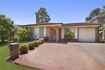 4 Beltana Court, Wattle Grove NSW 2173