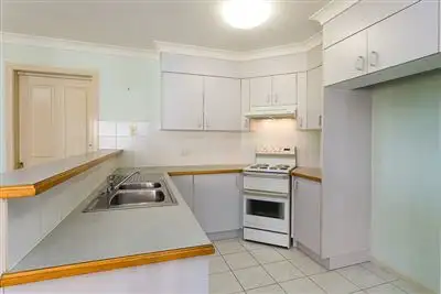 Third view of Homely unit listing, 4/324 Victoria Avenue, Redcliffe QLD 4020