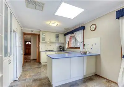 Fifth view of Homely house listing, 8 Halter cres, Epping VIC 3076