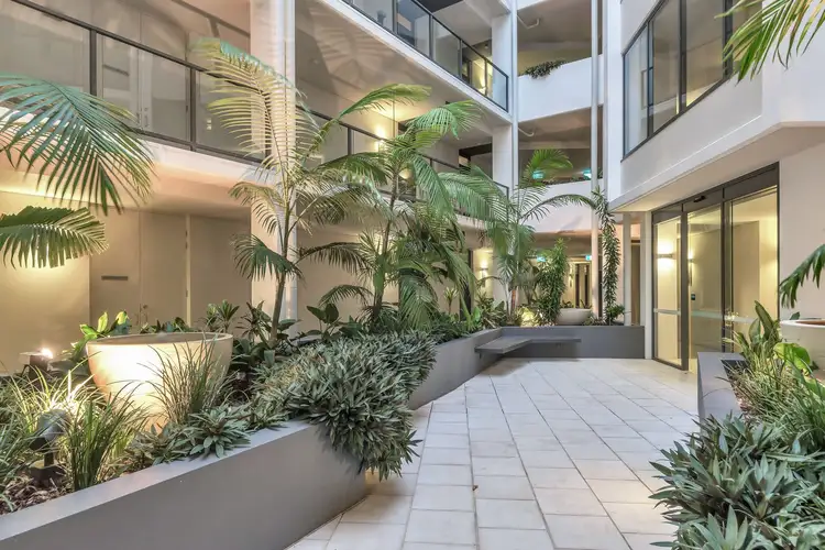 4411/18 Parkside Circuit, Hamilton QLD 4007