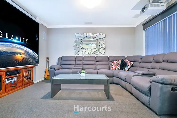 Fifth view of Homely house listing, 4 Ronit Court, Pakenham VIC 3810