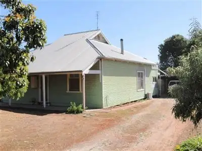 9 Giles Street, Melrose SA 5483