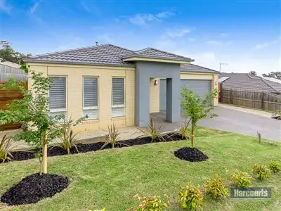 Second view of Homely house listing, 7 Palm Square, Drouin VIC 3818